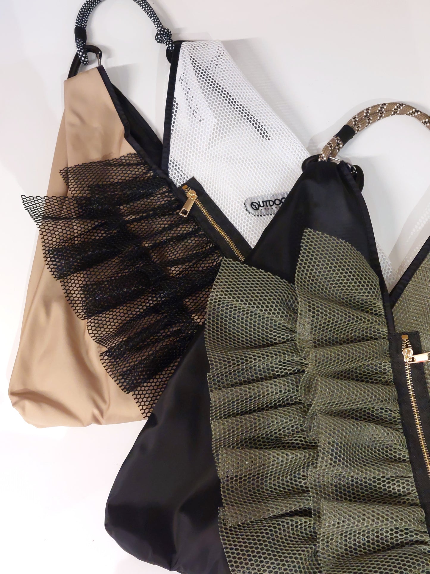 RISLEY メッシュフリル×タフタトライアングルバッグ