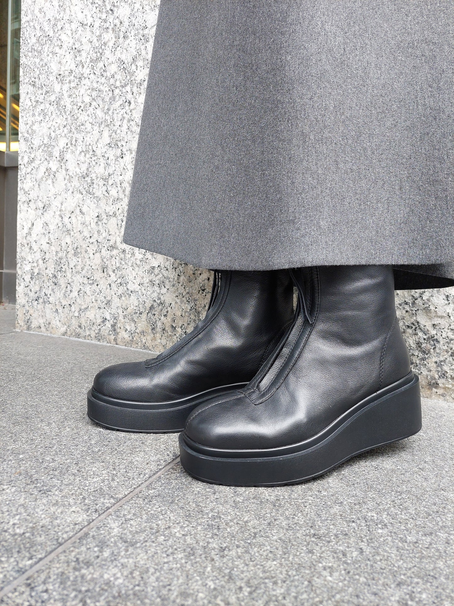 Mollini フロントZIPブーツ