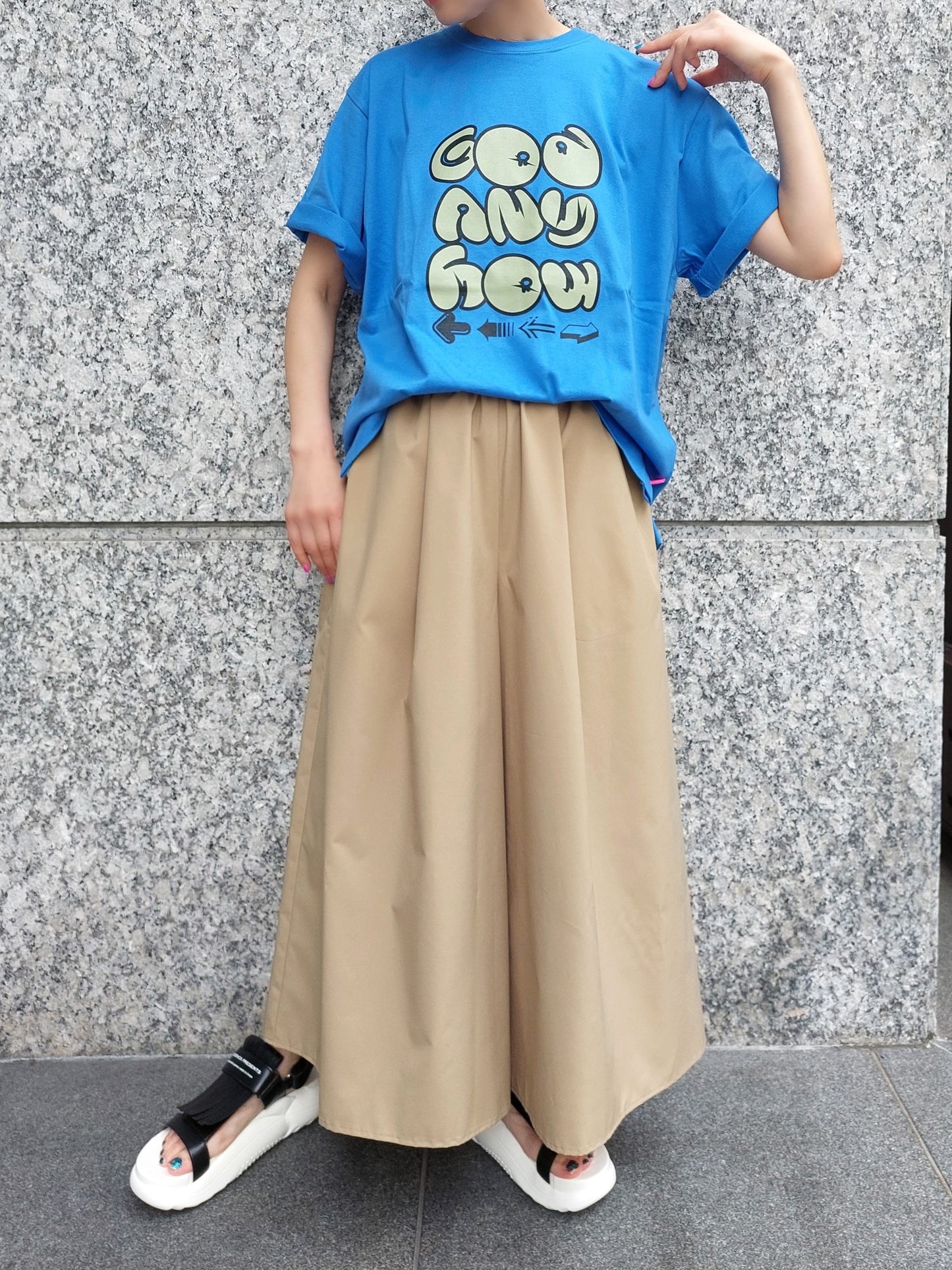 THOMAS MAGPIE GOD ロゴTシャツ
