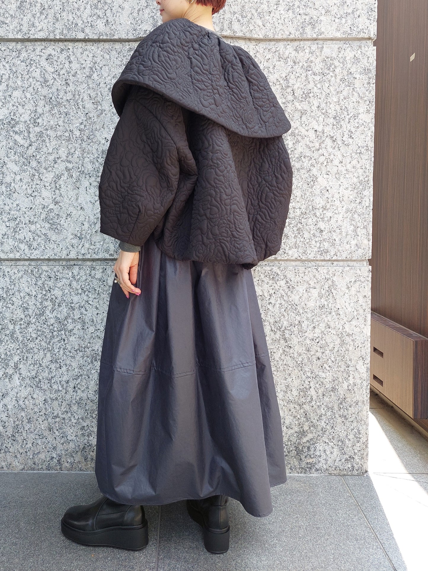 TORRAZZO DONNA ケープライクキルティングバルーンアウター