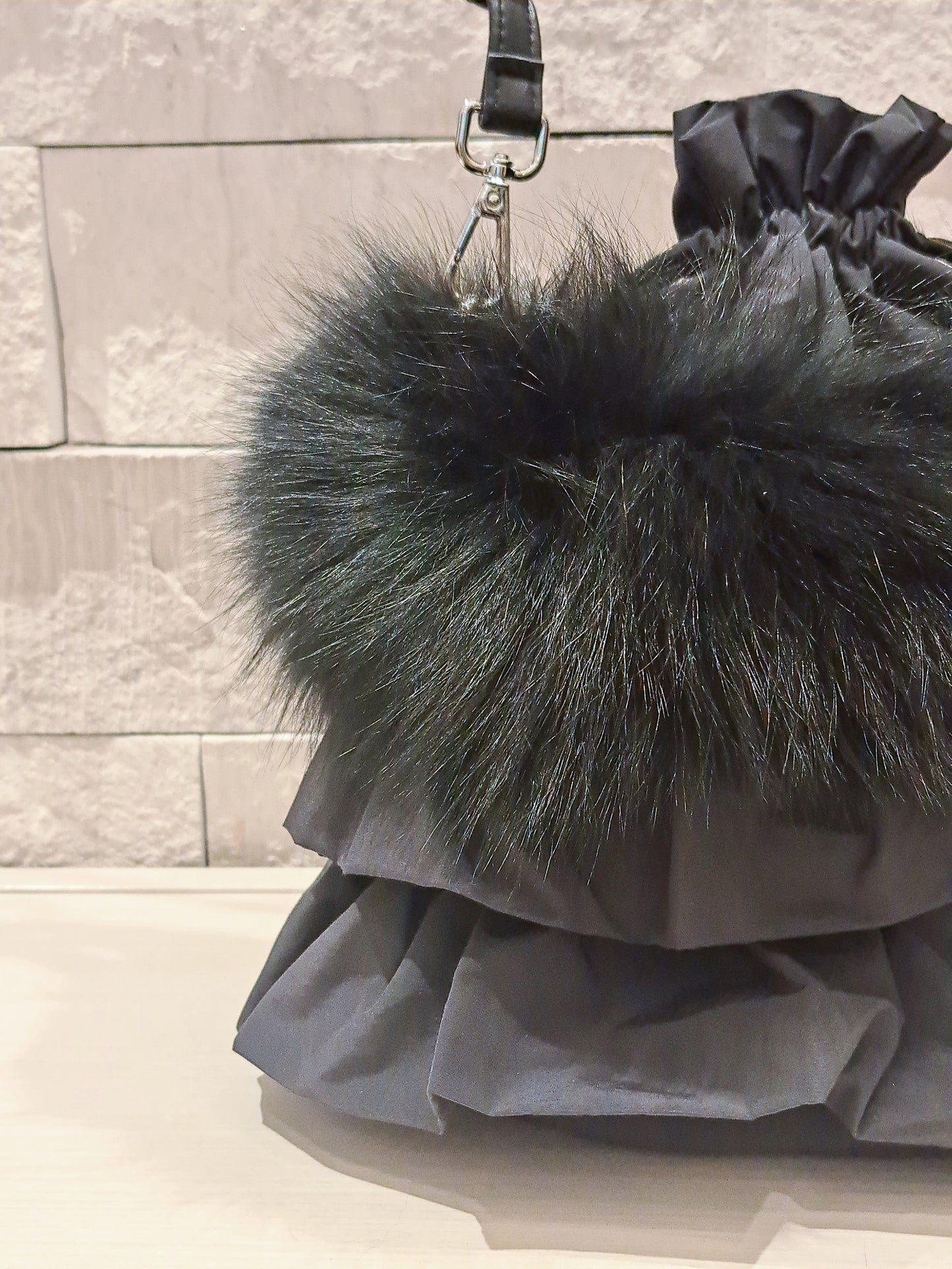 フォックスファー×フリルドッキングショルダーBAG