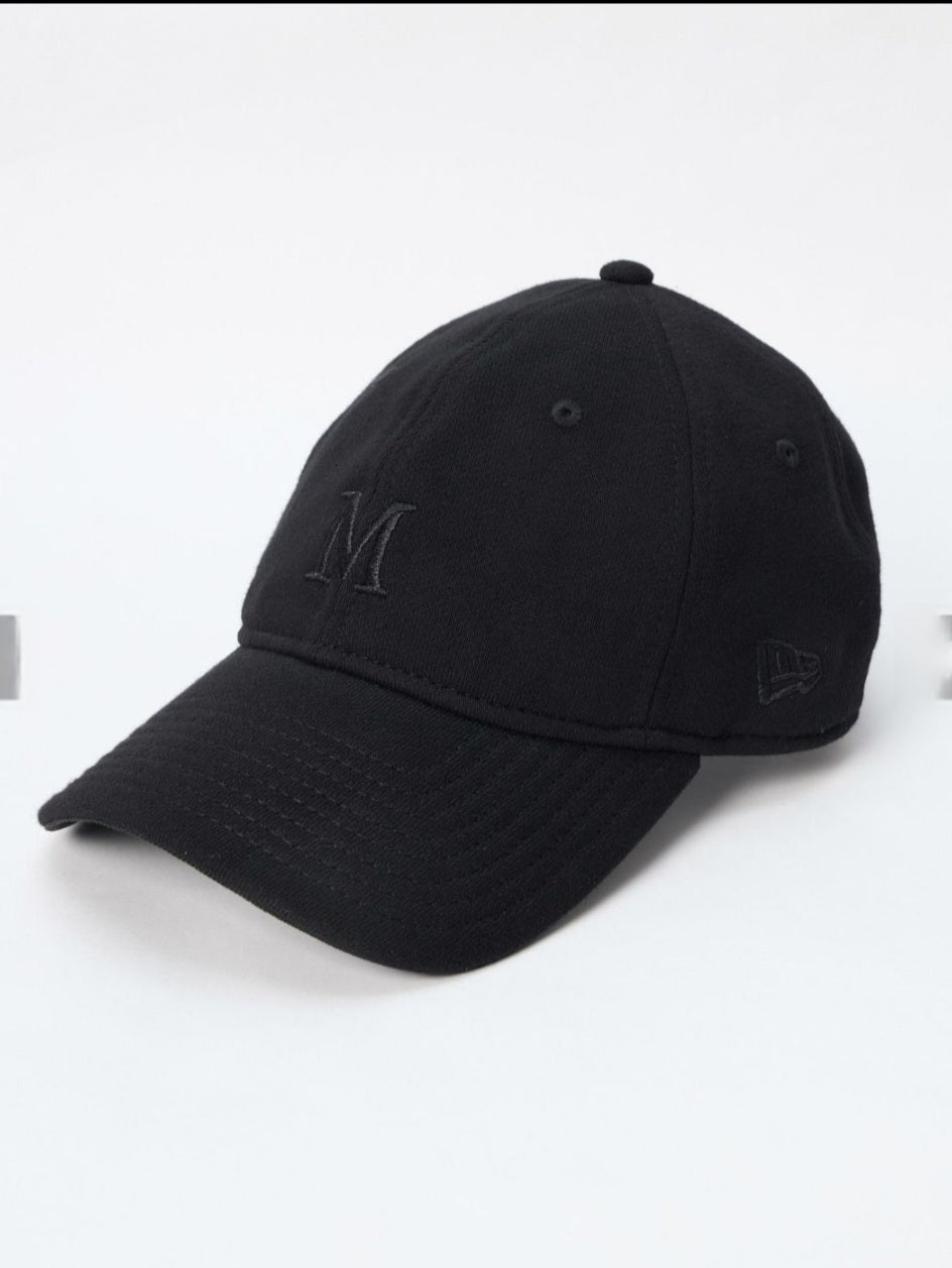 MICA&DEAL NEW ERA×MICA&DEAL"M"ロゴ刺繍裏毛CAP