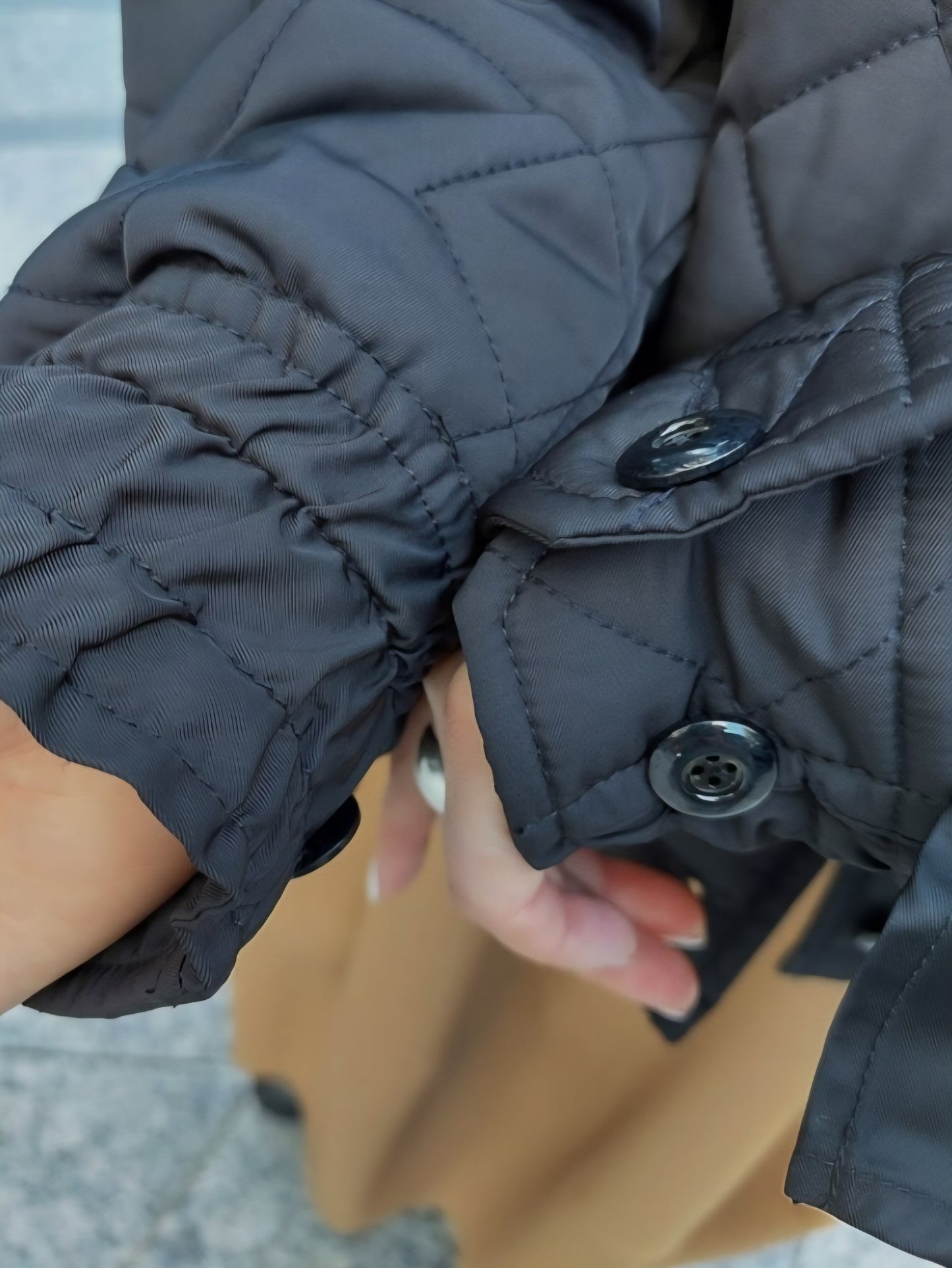 USU gallery タフタキルティングバックフリルブルゾン