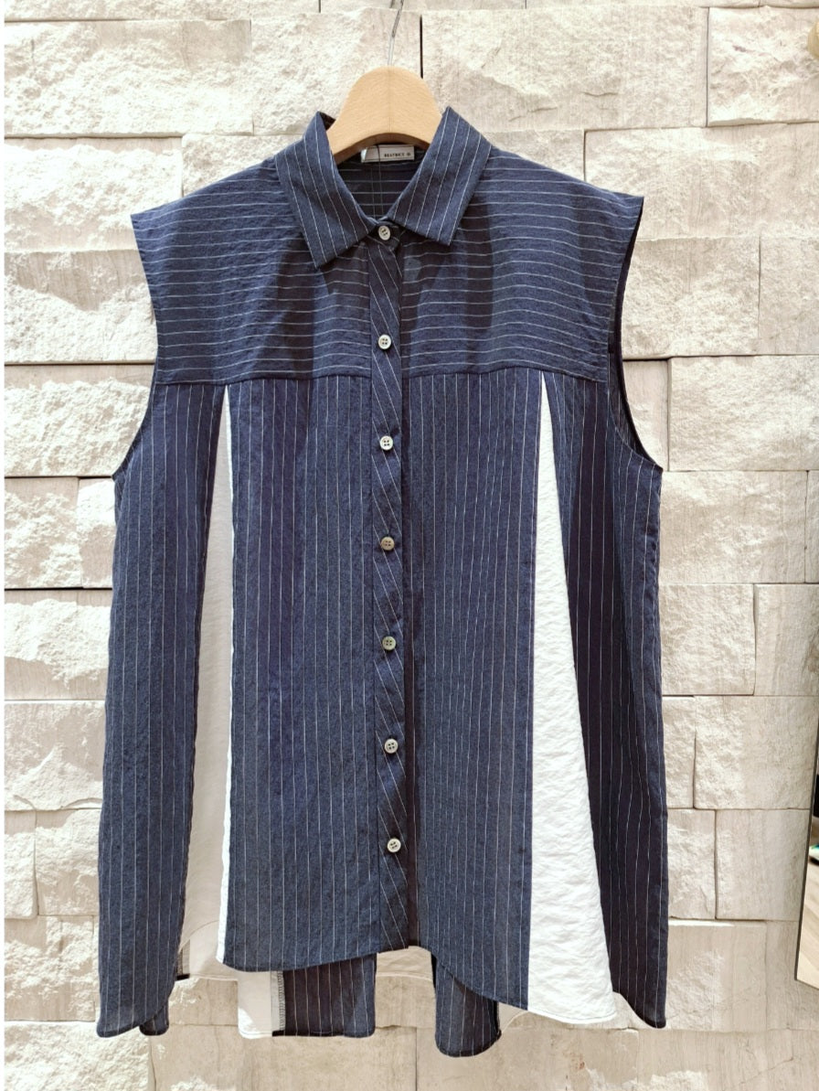 【SALE】BEATRICE ストライプドッキングフレアノースリーブブラウス