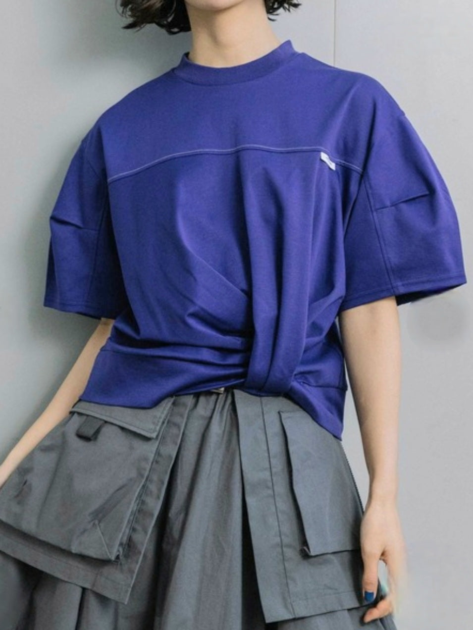 チコ【MARECHAL TERRE】 スタンドカラー　ボリュームフレアー MARECHAL TERRE 裾ツイストタックTシャツ – TORAYA ONLINE STORE