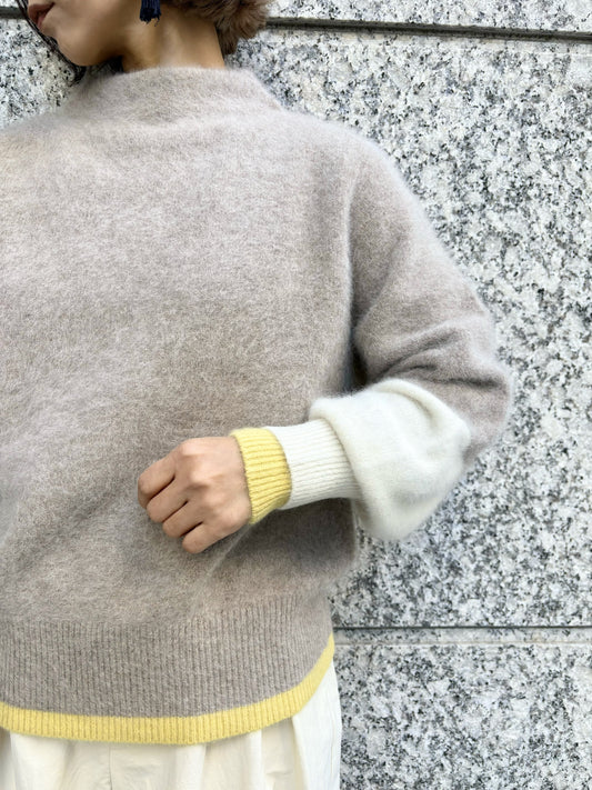 新作❣ ふわふわニット✨　ウエノ