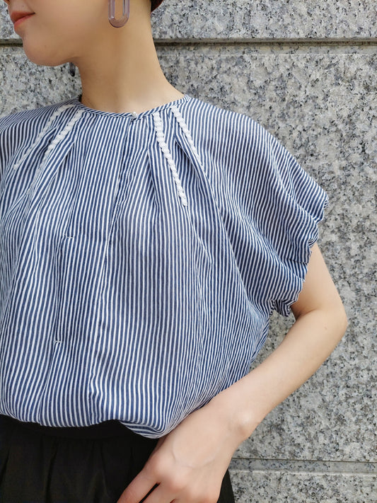 1枚で直ぐに着られるトップスコーデ👕テンチョー