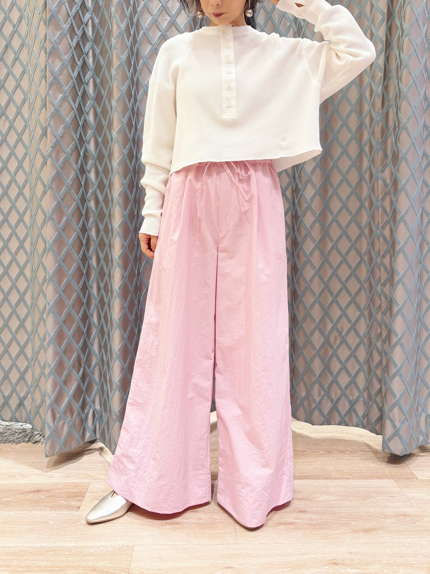 BRAHMIN　ナイロンワッシャータスランワイドパンツ