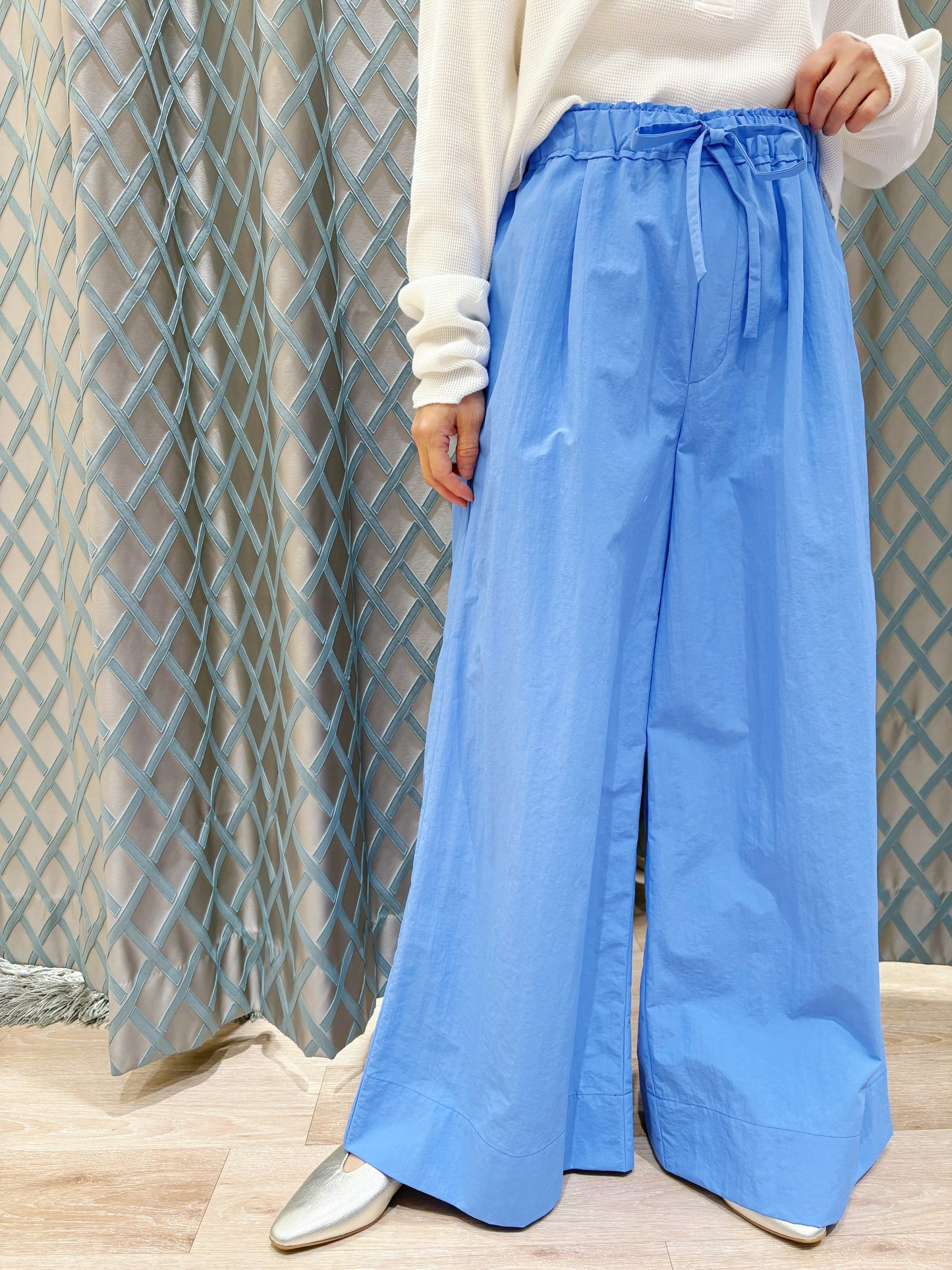 BRAHMIN　ナイロンワッシャータスランワイドパンツ