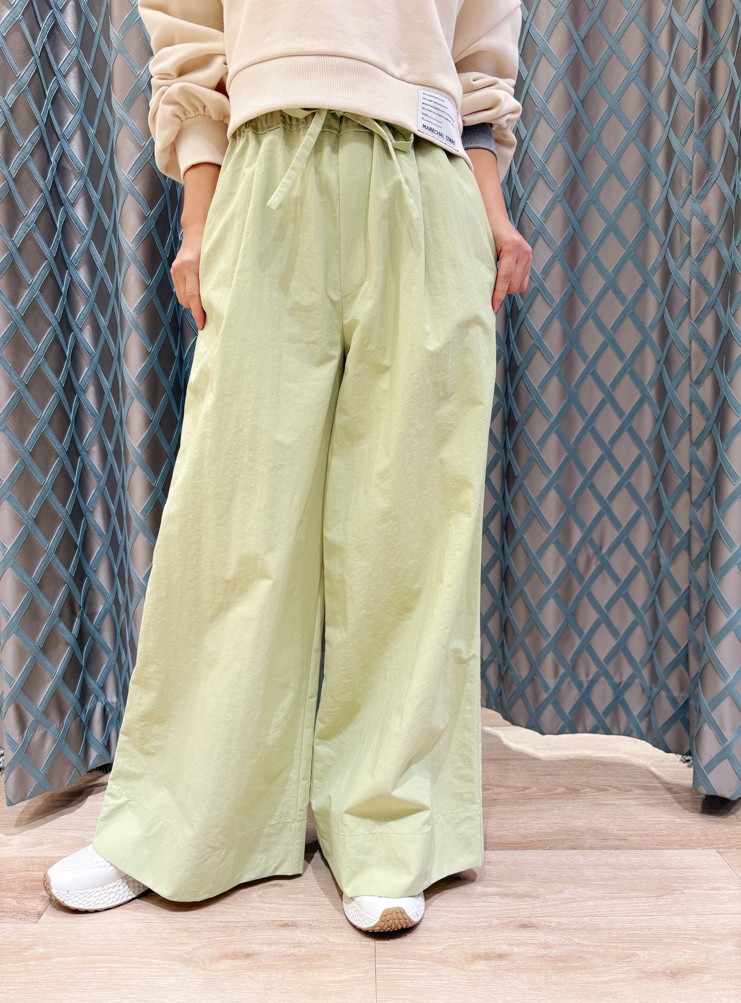 BRAHMIN　ナイロンワッシャータスランワイドパンツ