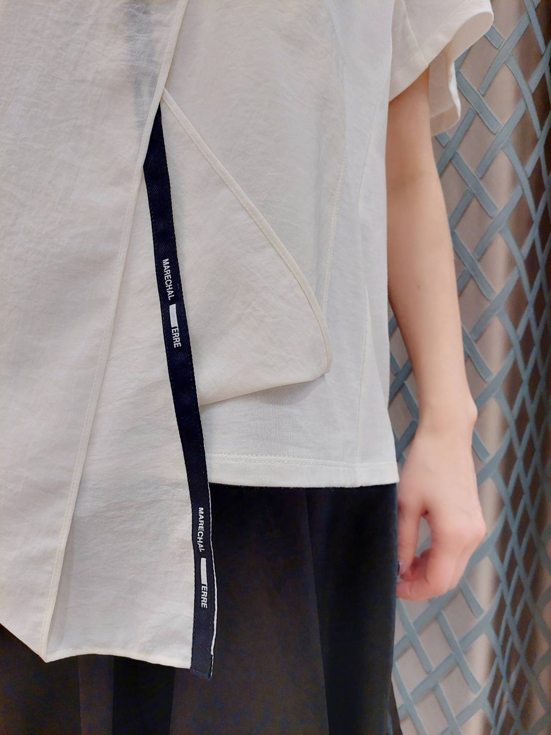 MARECHAL TERRE ペプラムデザインカットソー