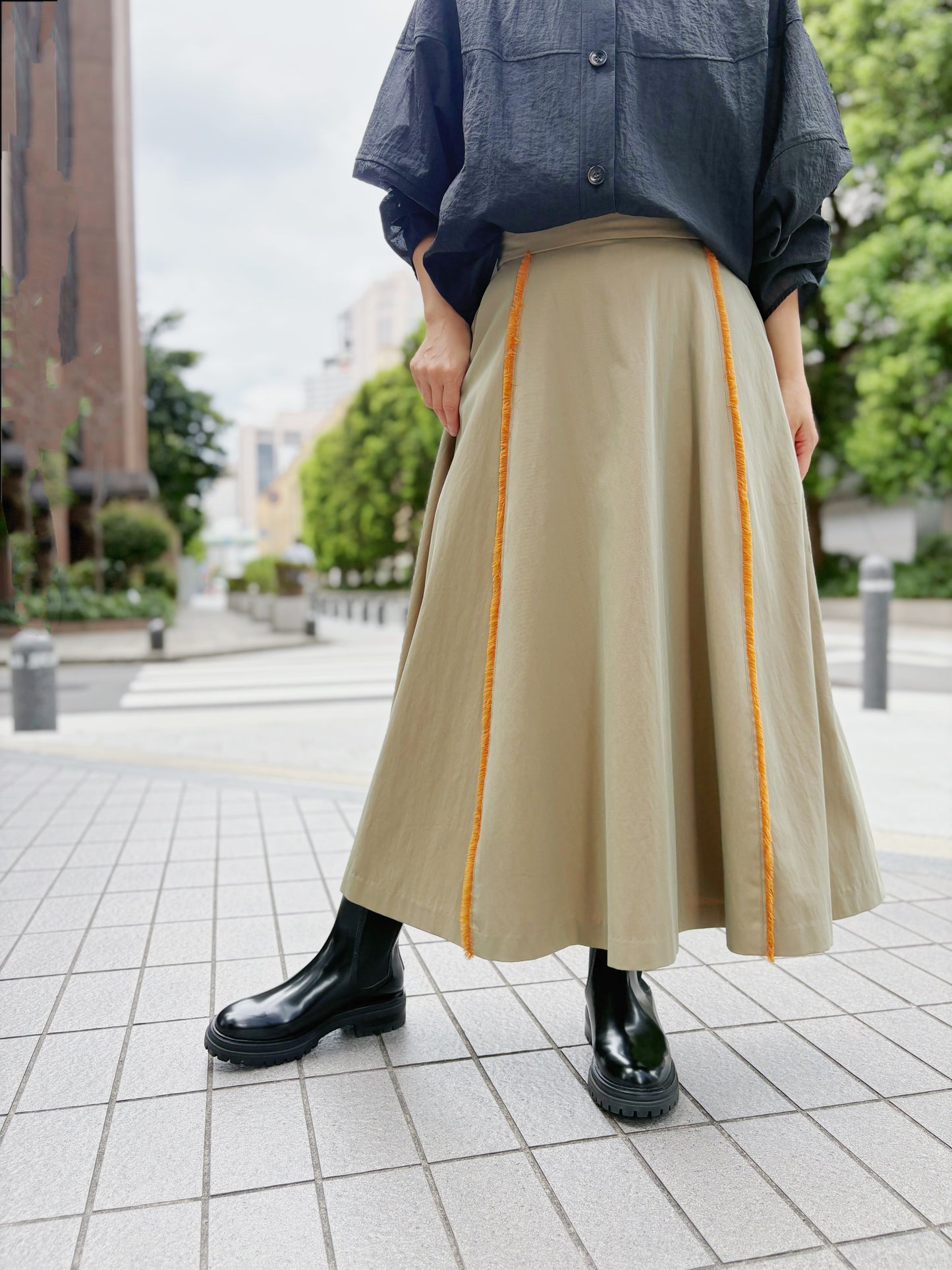 BRAHMIN　コットンナイロンシャンブレーフリンジフレアスカート