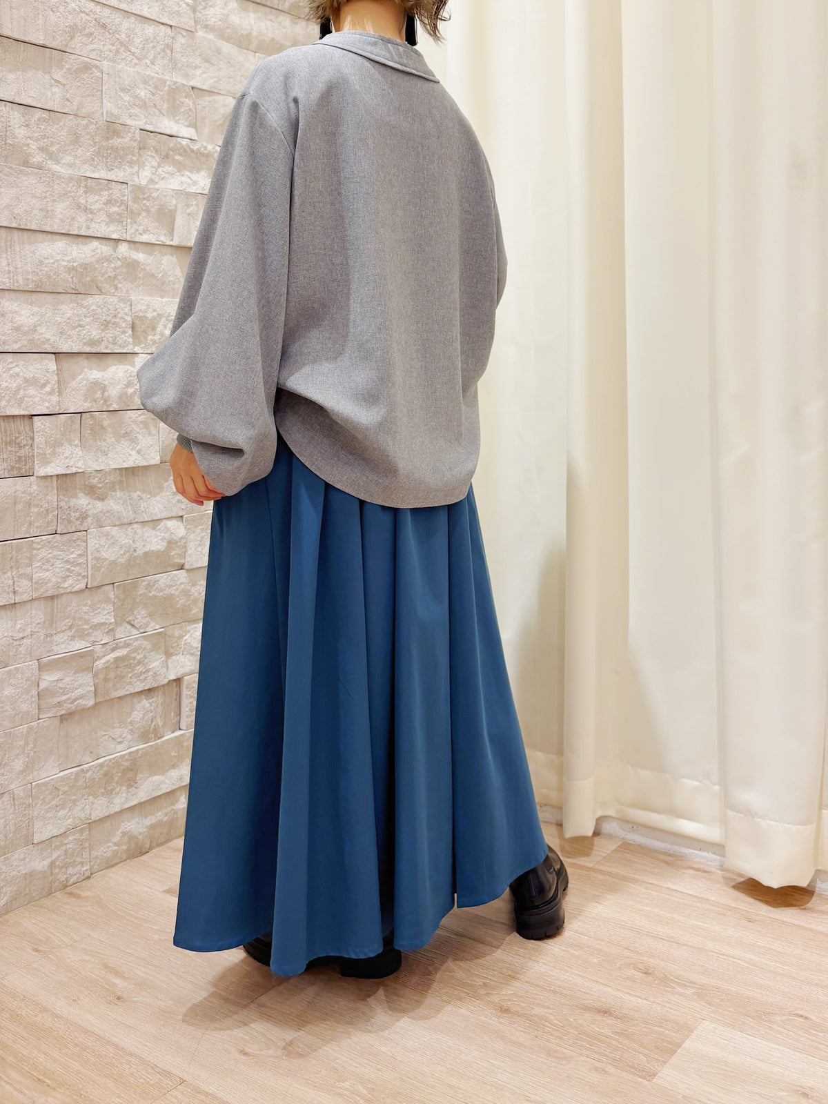 MARECHAL TERRE　フロントZIPボリュームタックフレアスカート　