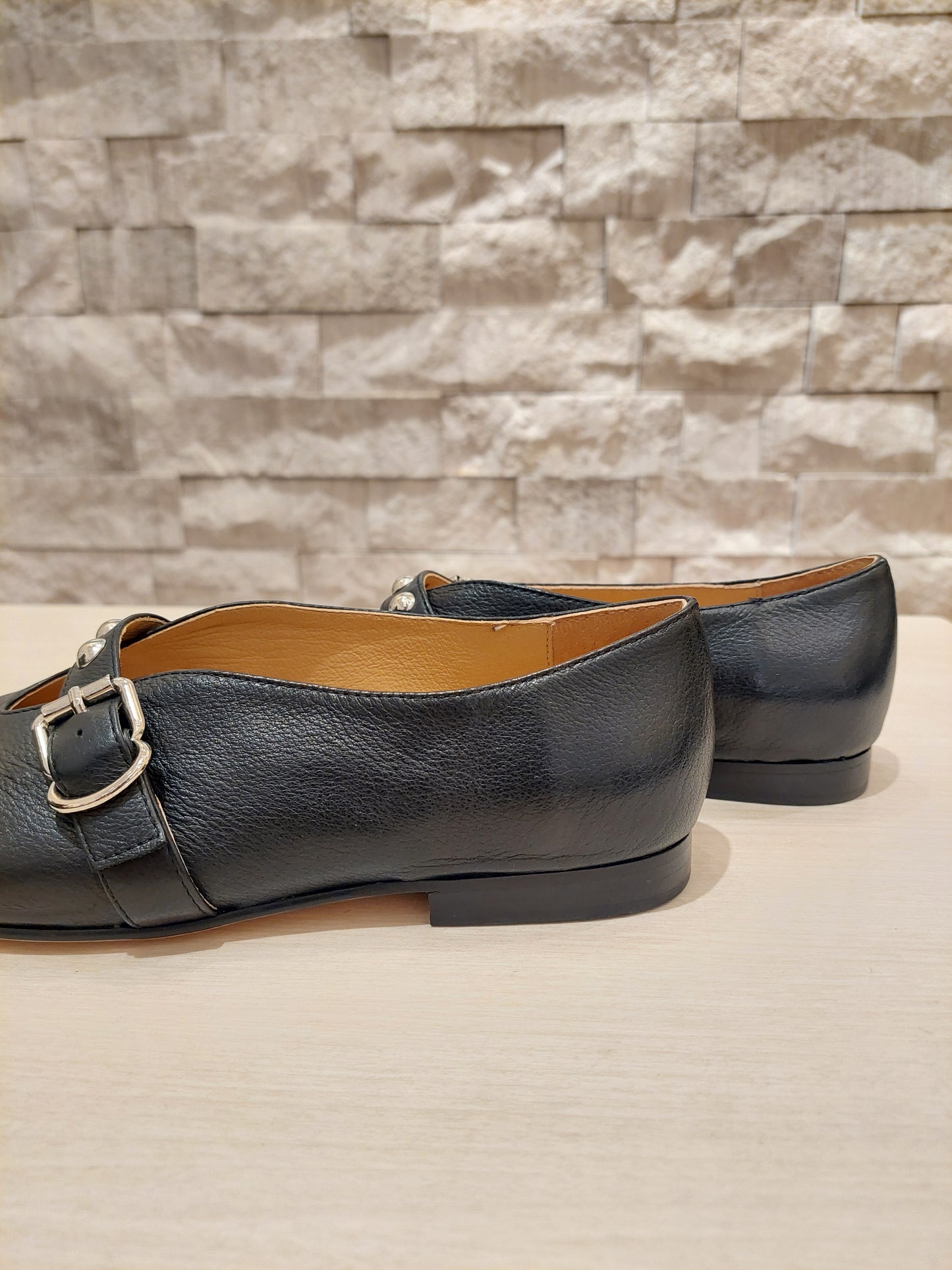 Mollini　スタッズストラップシューズ