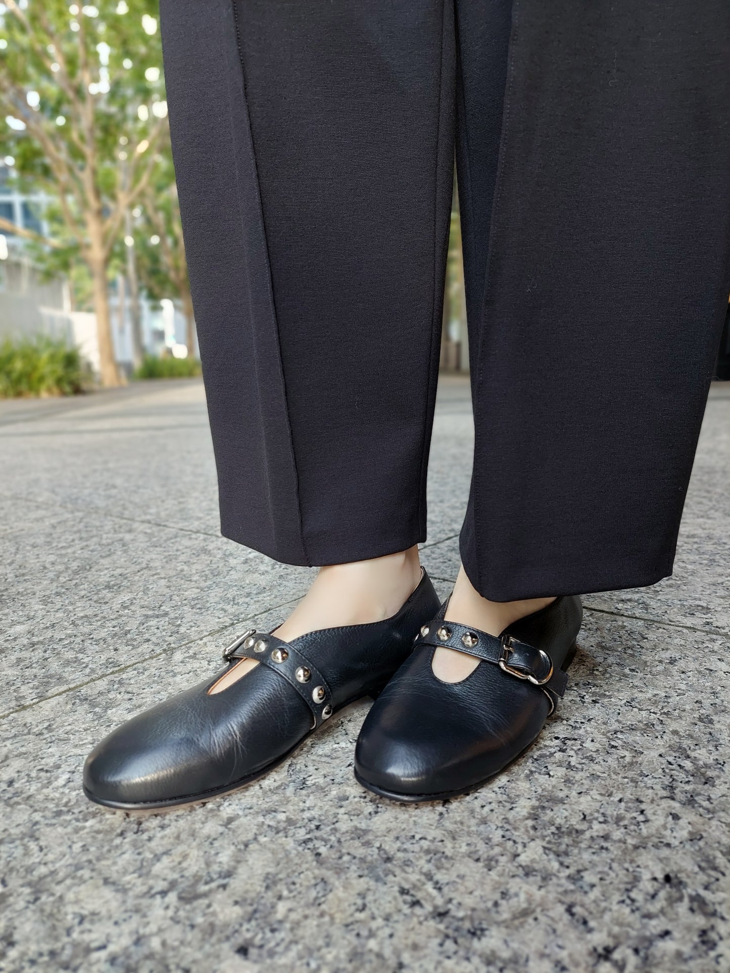 Mollini　スタッズストラップシューズ
