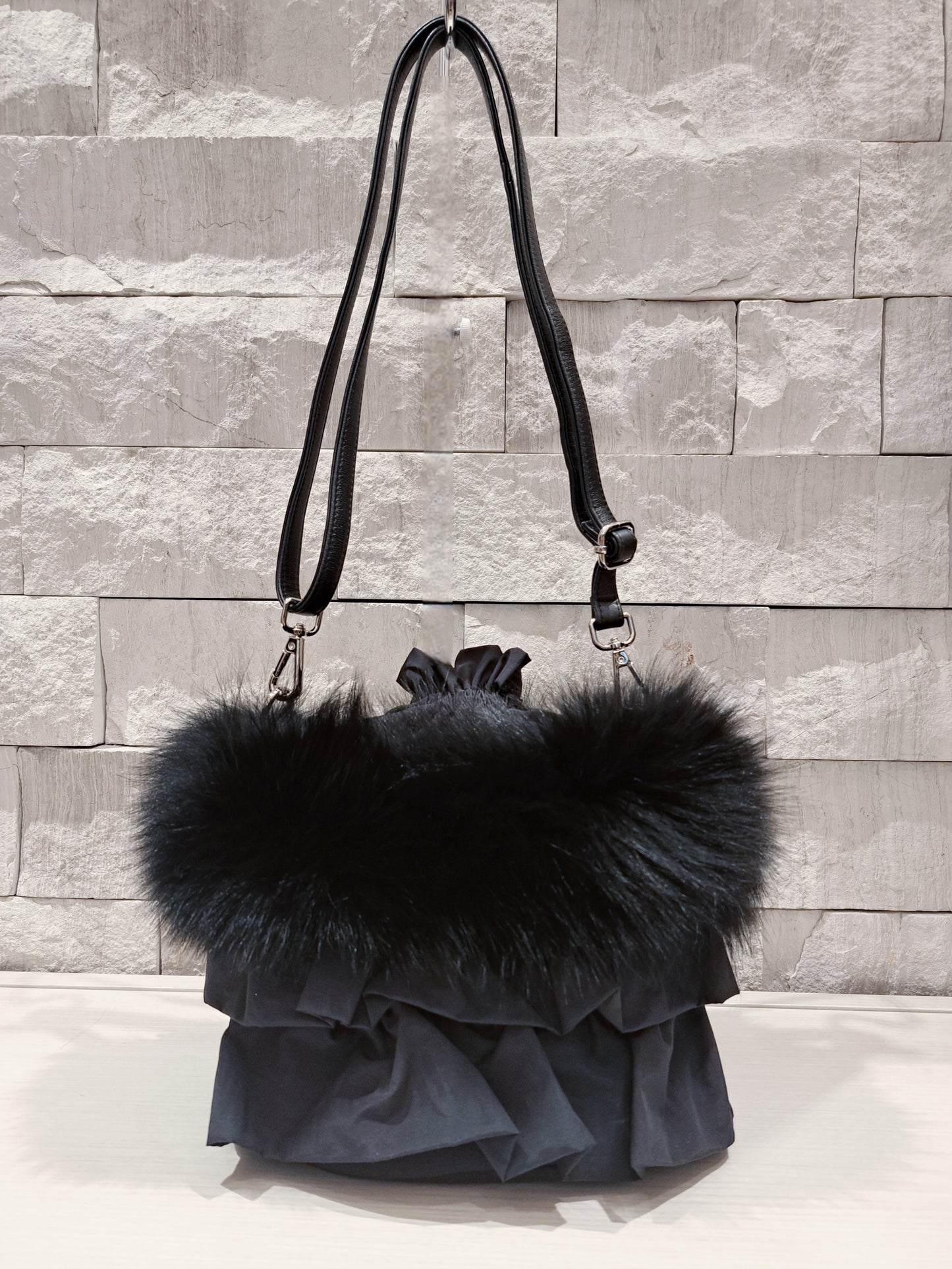 フォックスファー×フリルドッキングショルダーBAG