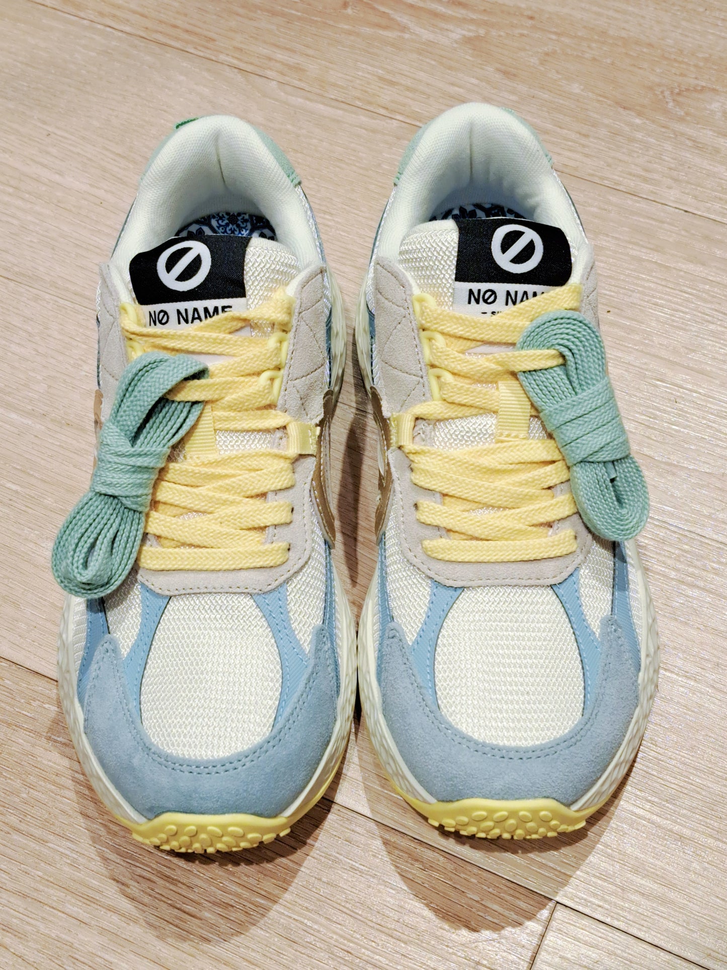 NO NAME　CARTERメッシュカラフルスニーカー