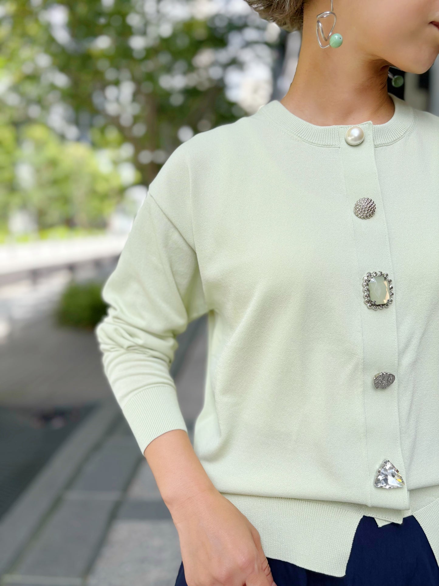 TORRAZZO DONNA　ビジュー釦カーディガン