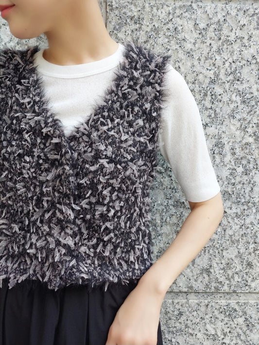 TORRAZZO DONNA　チュールフリンジ×シャギーニットベスト