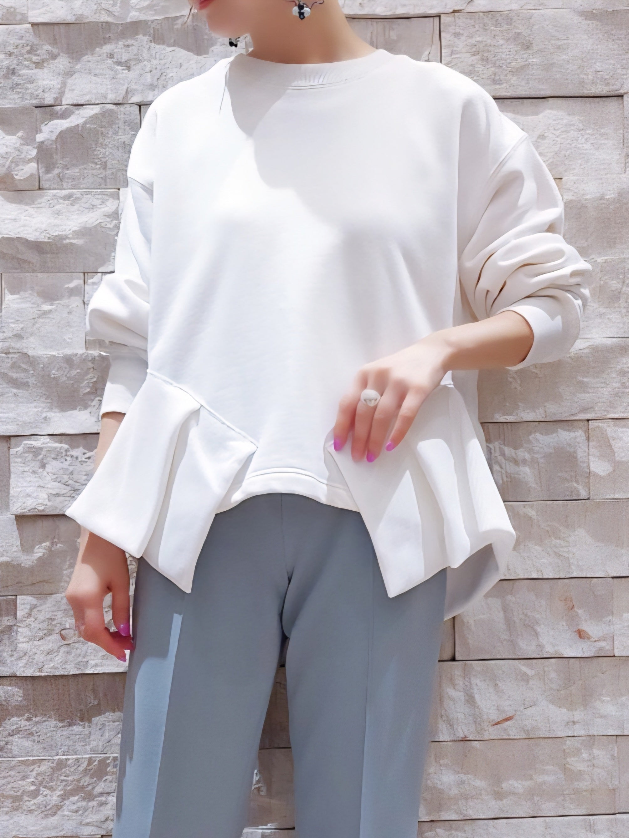 yori 裏毛ヘムフリルプルオーバー ホワイト La-gemme ブラウス シャツ