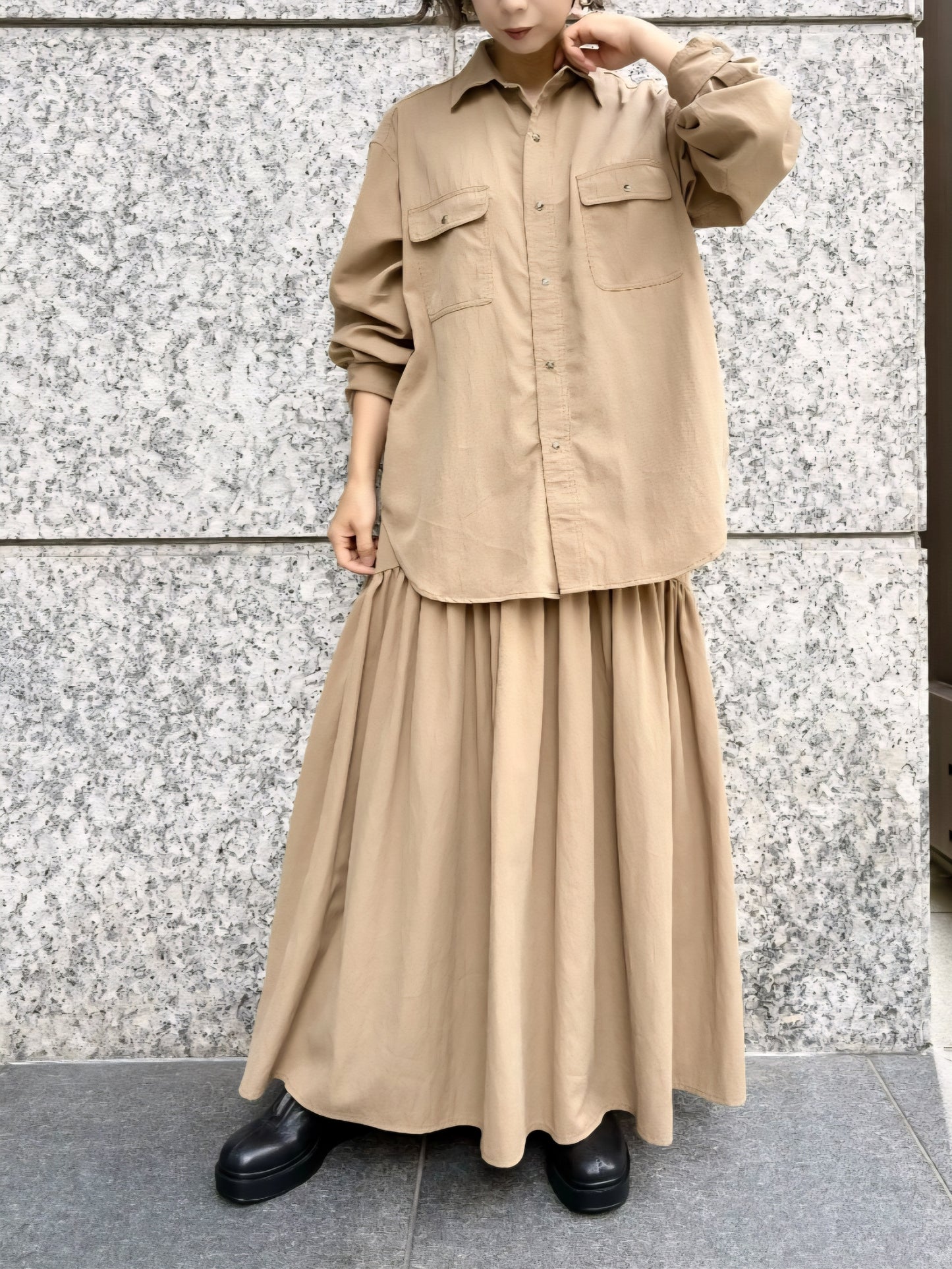 LE MELANGE　テンセルナイロンとろみロングシャツ