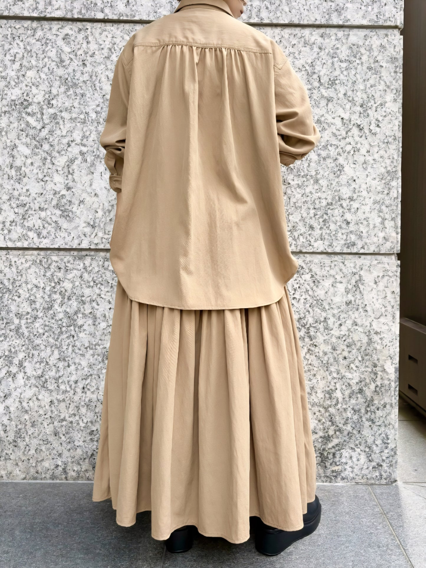 LE MELANGE　テンセルナイロンとろみロングシャツ