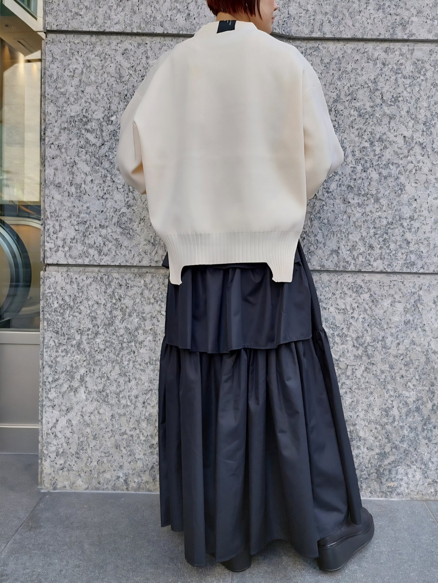 1％ クルーネックホールニット