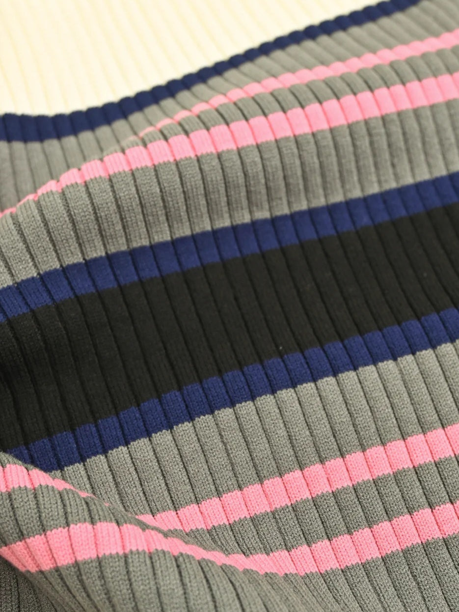 trois　ソフトテレコリブハイネックニット