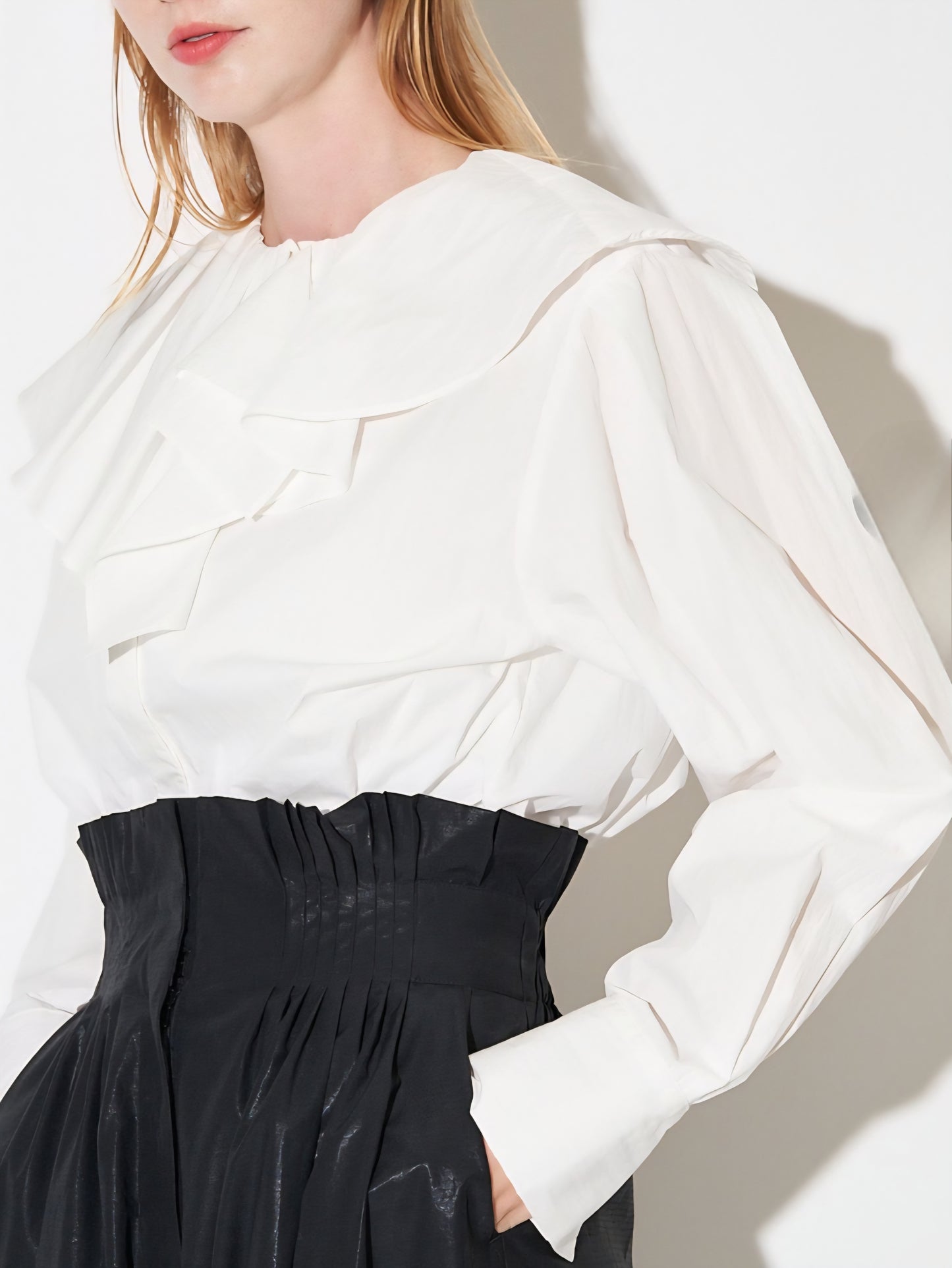 ELENDEEK　アシメラッフルカラーブラウス