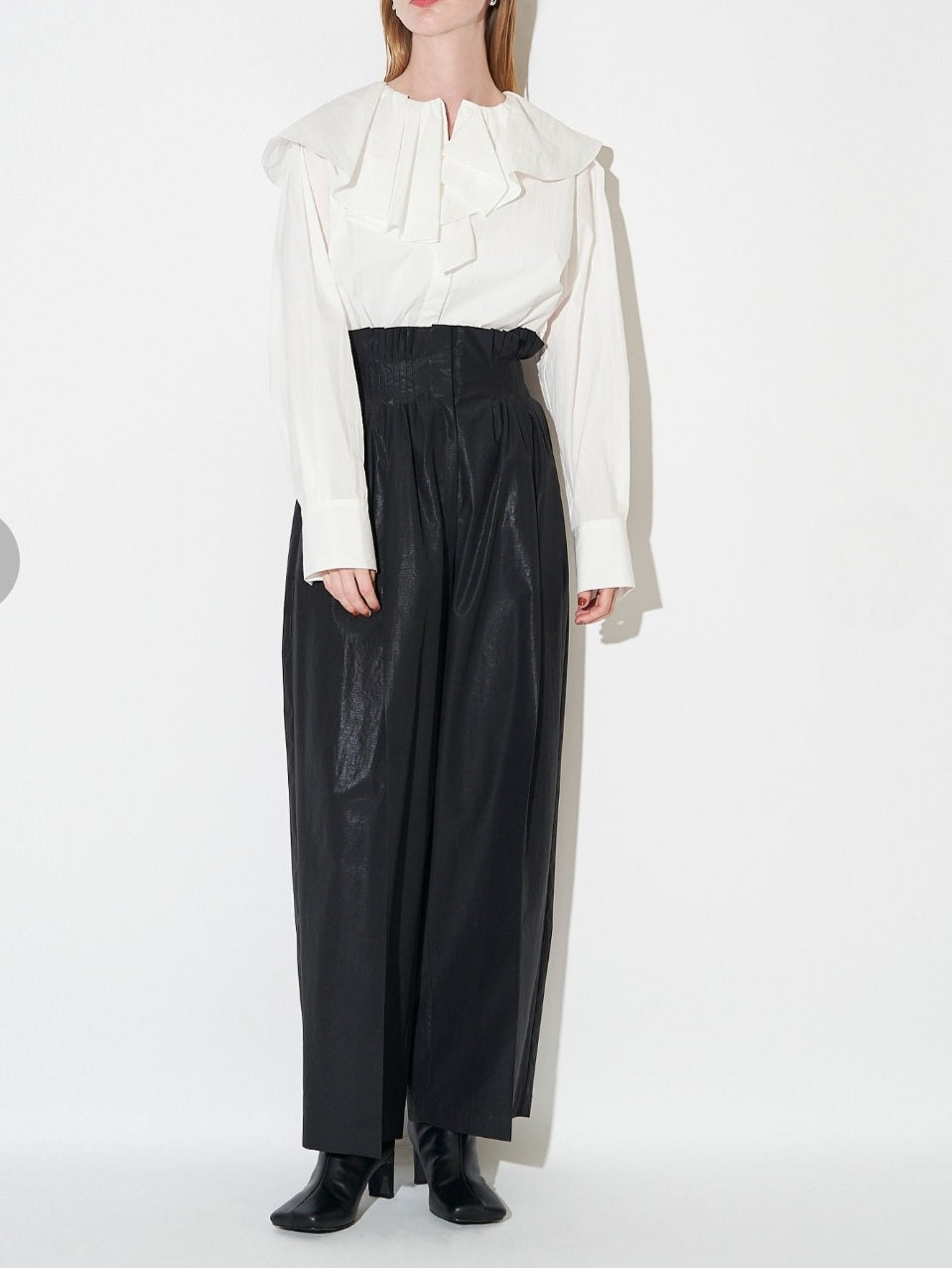 ELENDEEK　アシメラッフルカラーブラウス