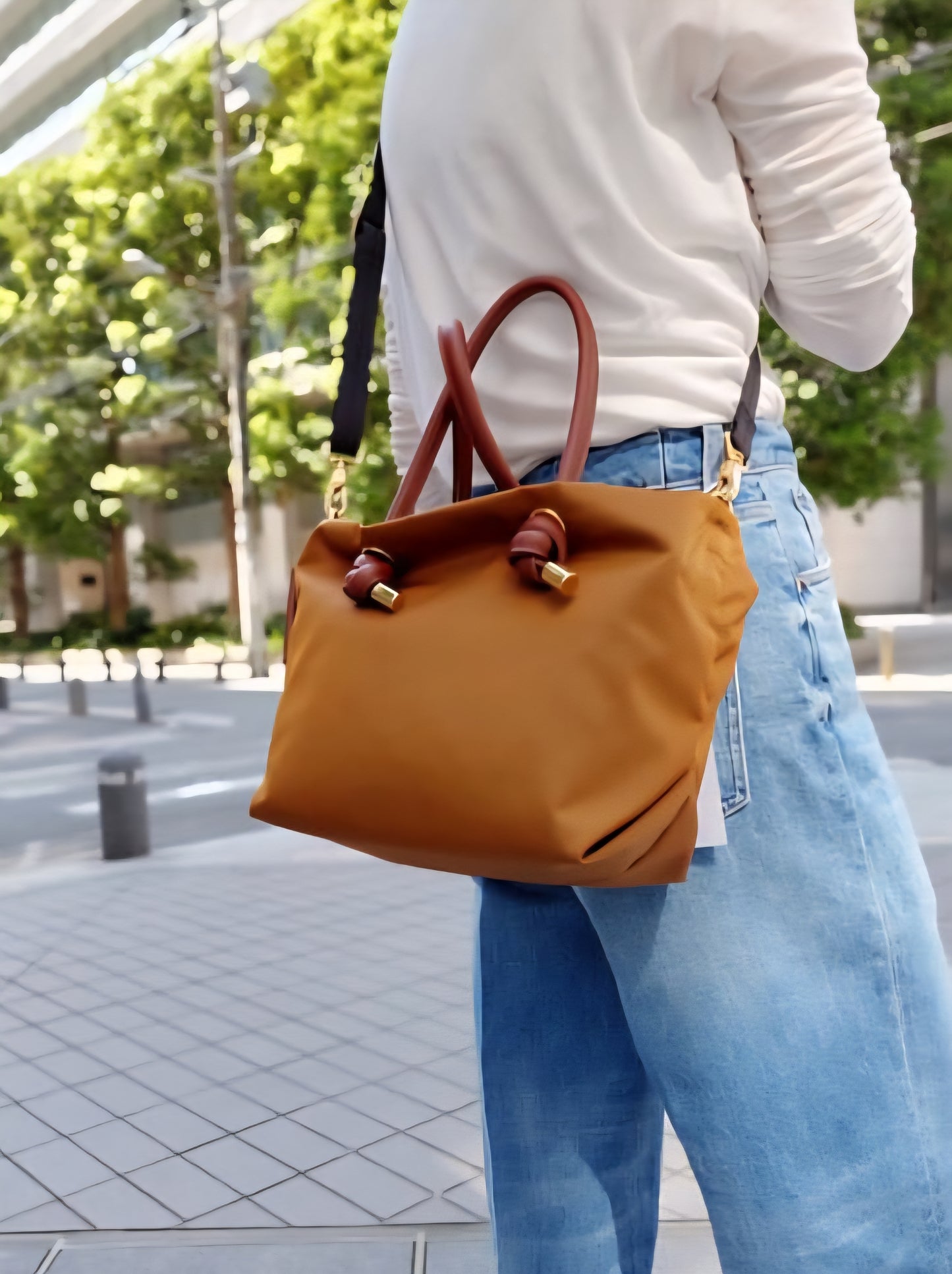 VIOLADORO ノットハンドルトートバッグ