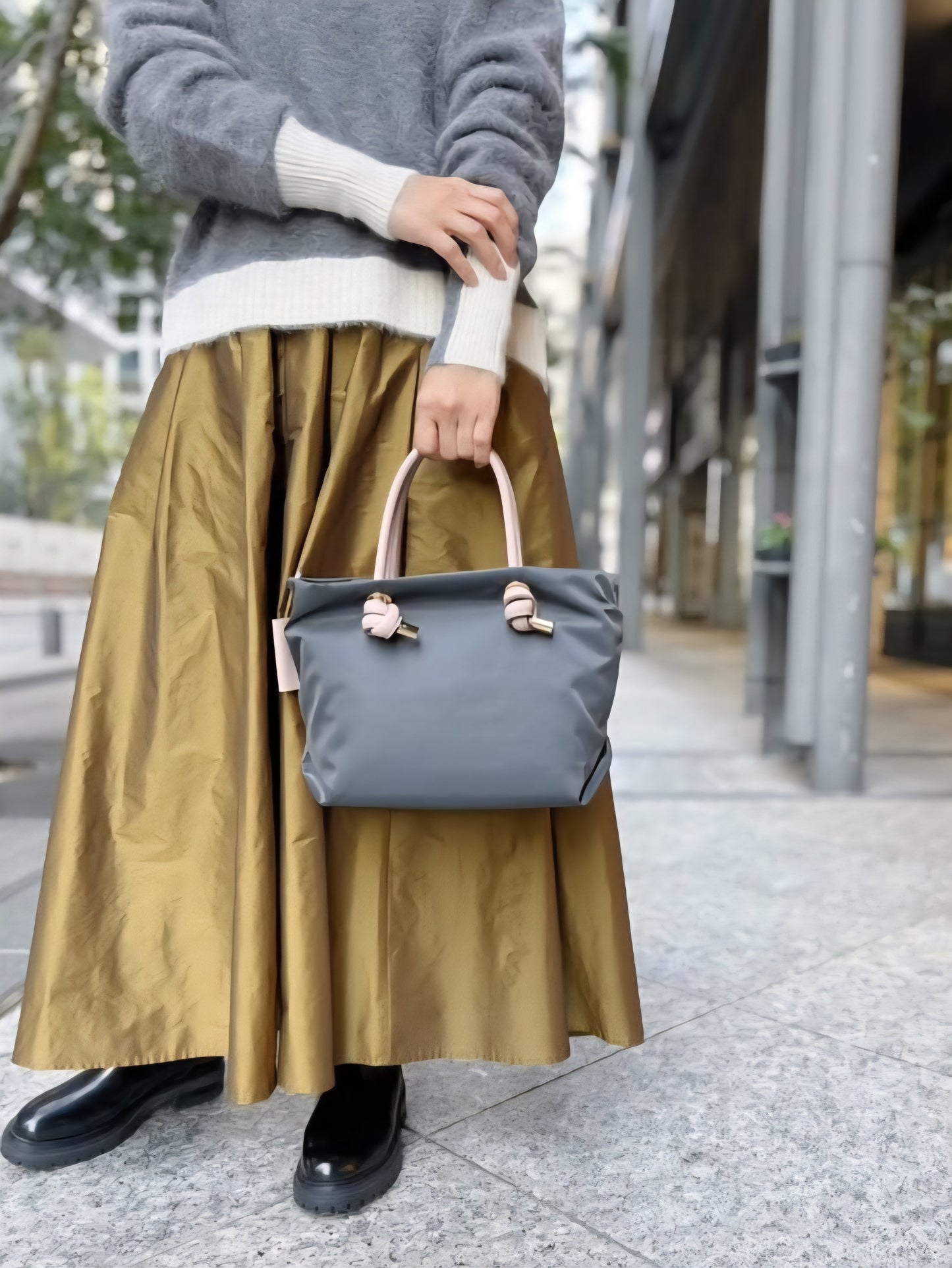 VIOLADORO ノットハンドルトートバッグ