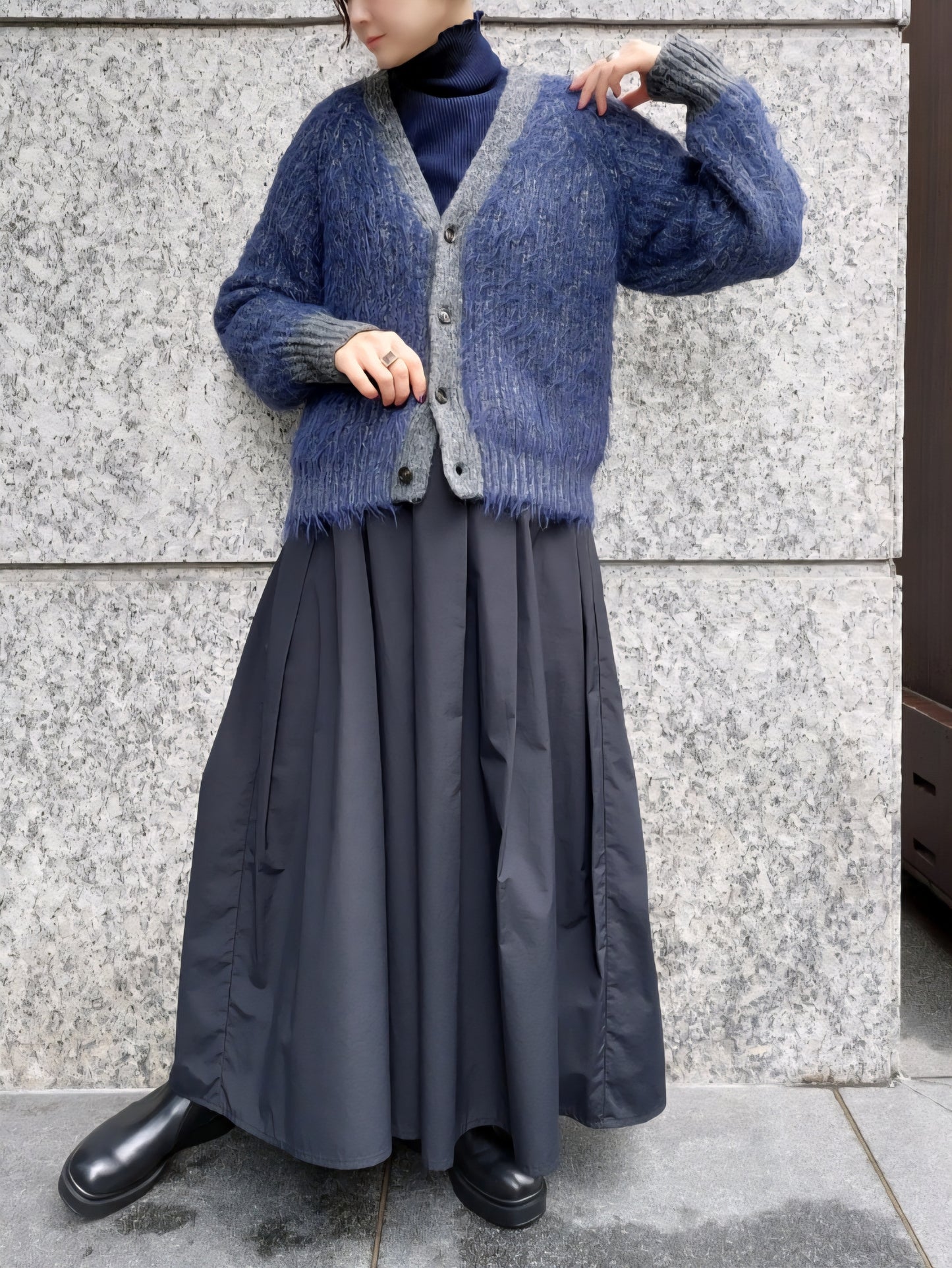 LE MELANGE　バイカラシャギーカーディガン