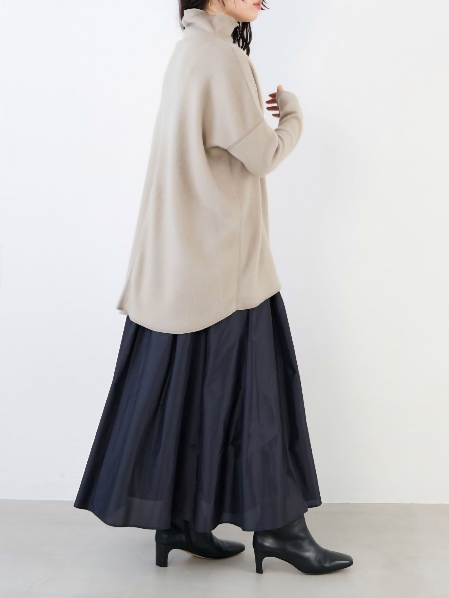 MICA&DEAL　シャギーハイネックフレアプルオーバー