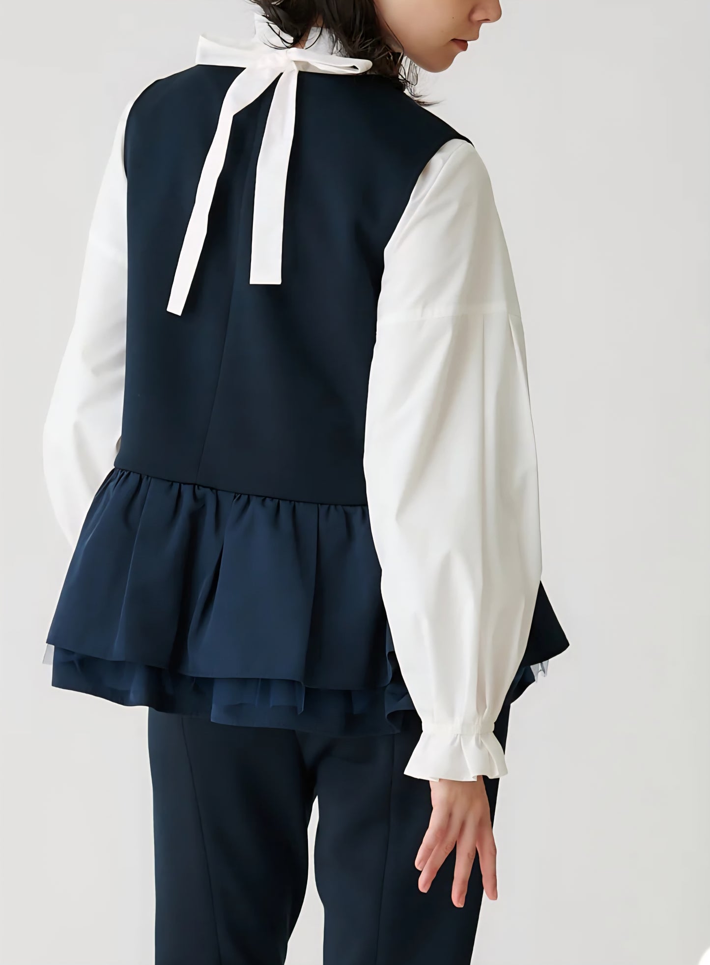 BEATRICE  パールボタンダンボールペプラムベスト　