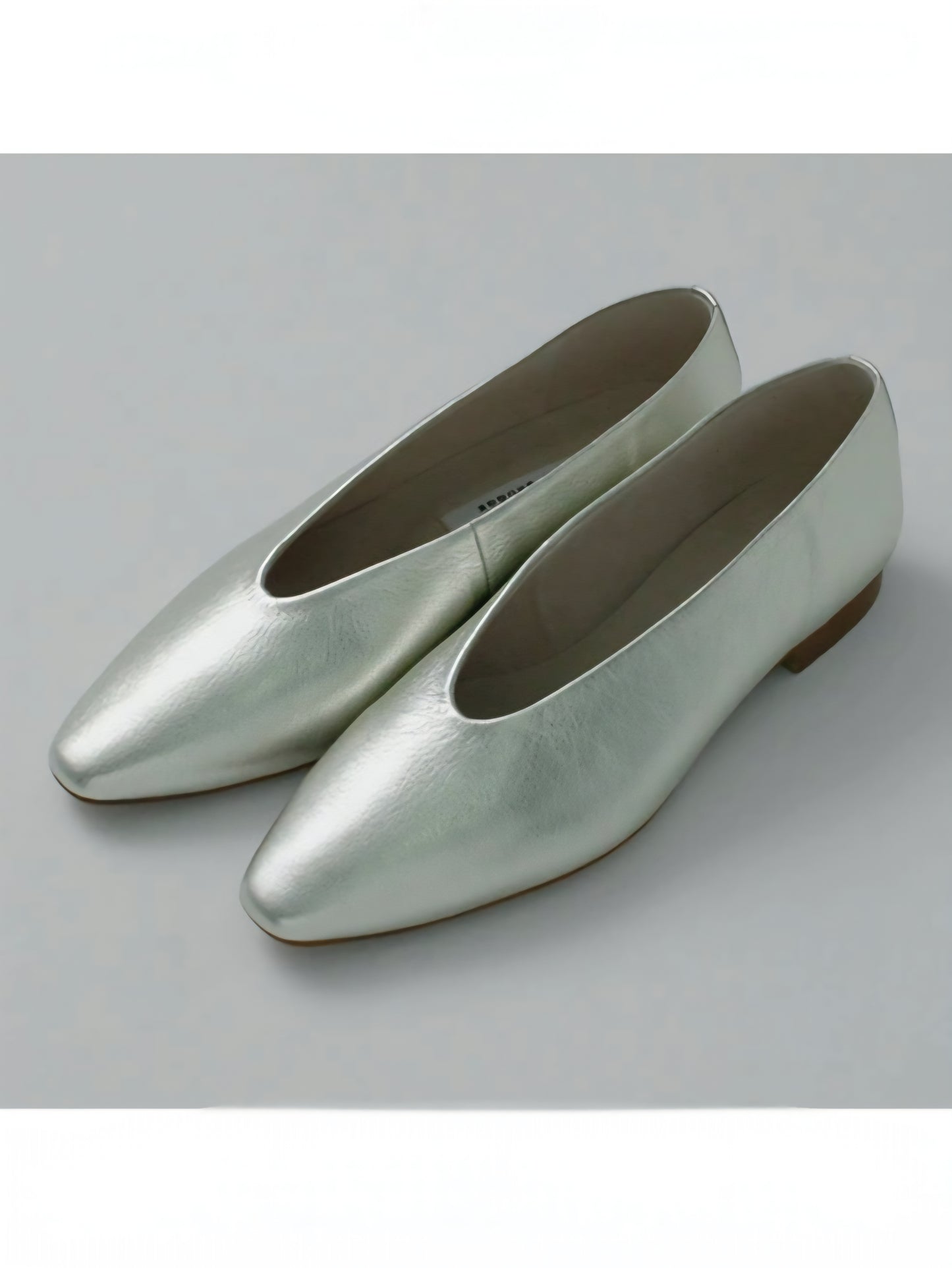 ATELIER BRUGGE ソフトカッターフラットシューズ