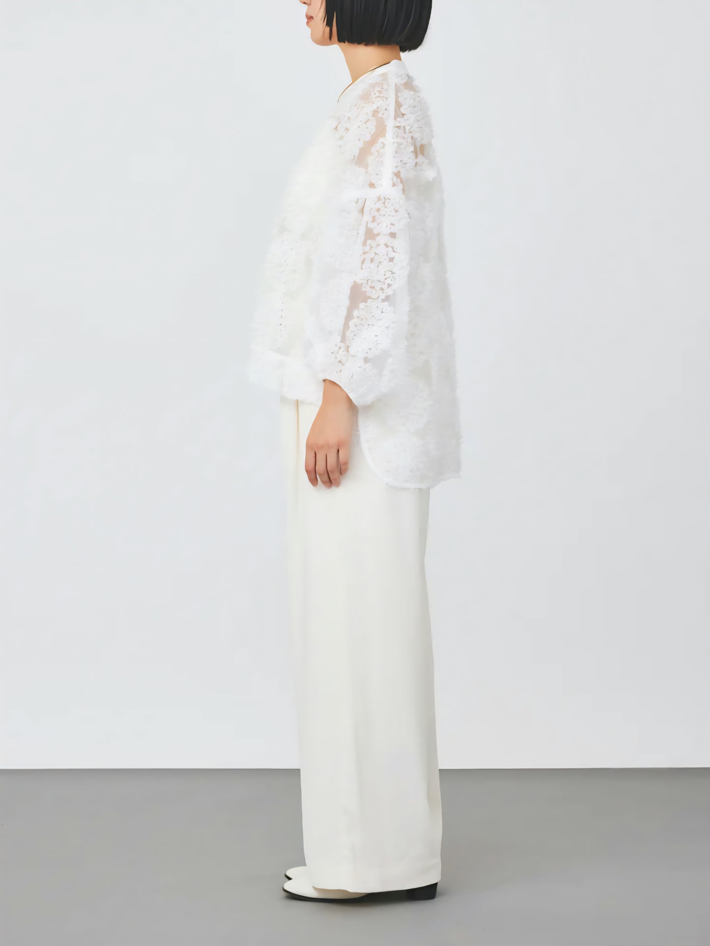 TORRAZZO DONNA フラワーレースバンドカラーふわ袖チュールブラウス