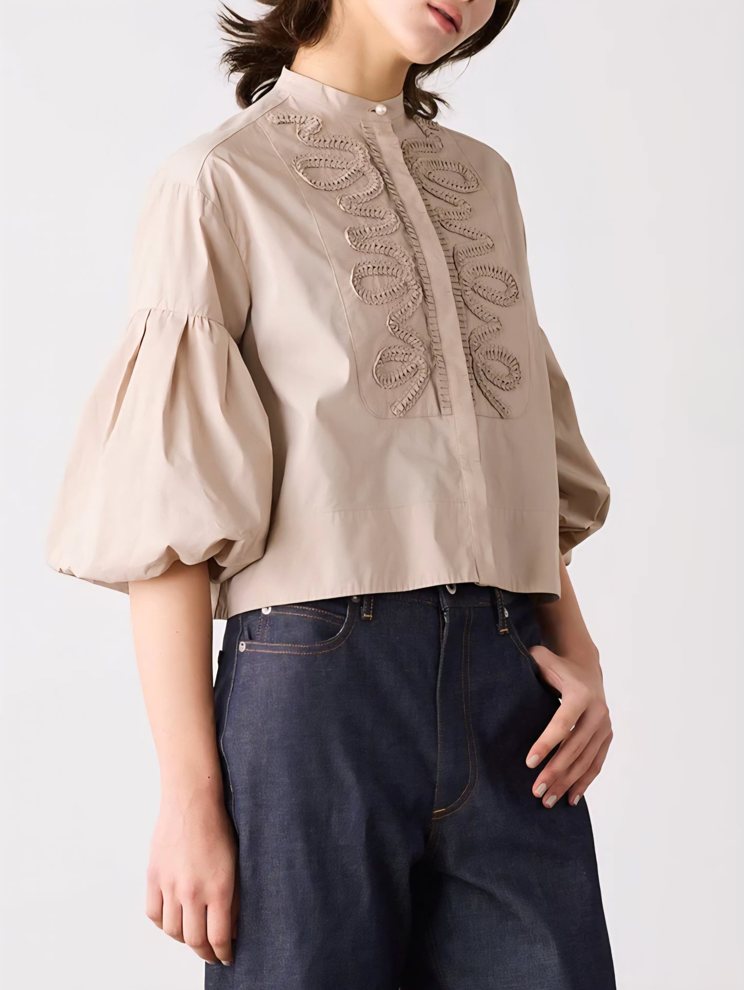 SOI-MeME　ダイヤタック刺繍バルーンスリーブショートブラウス