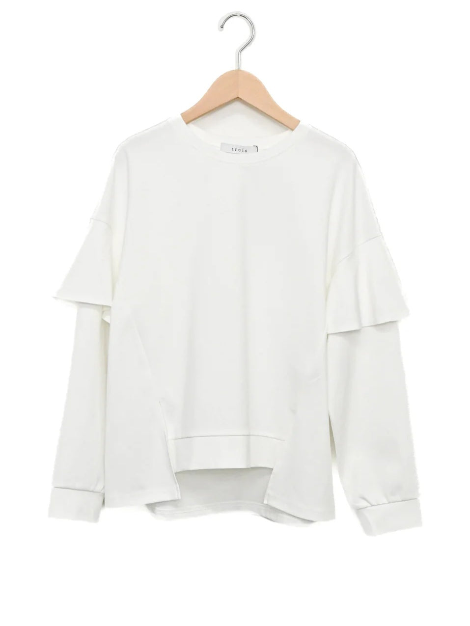 trois　シルキーベアポンチバックフリルプルオーバー