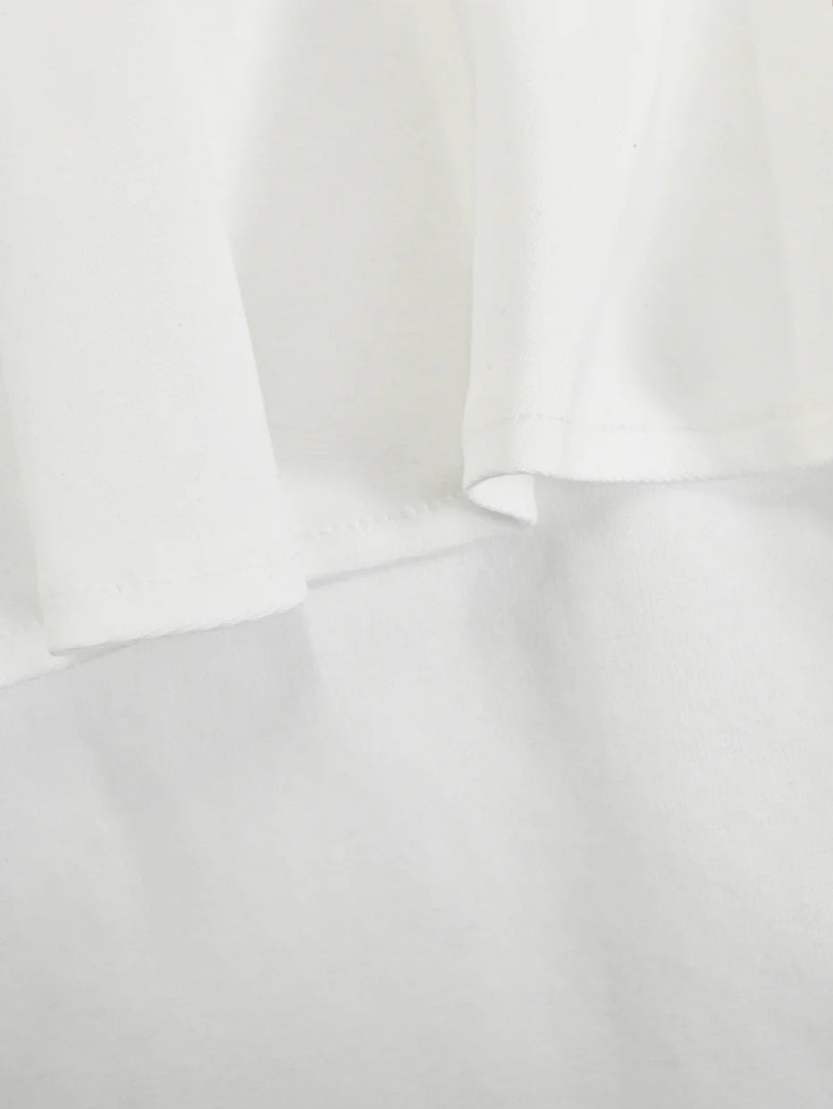 trois　シルキーベアポンチバックフリルプルオーバー