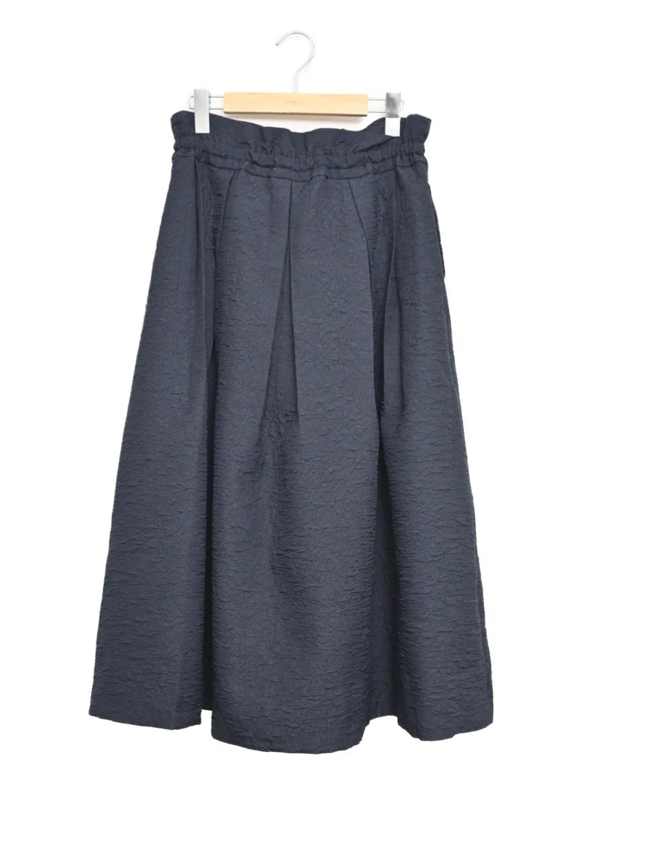 trois　ふくれジャガードスピンドルふんわりスカート