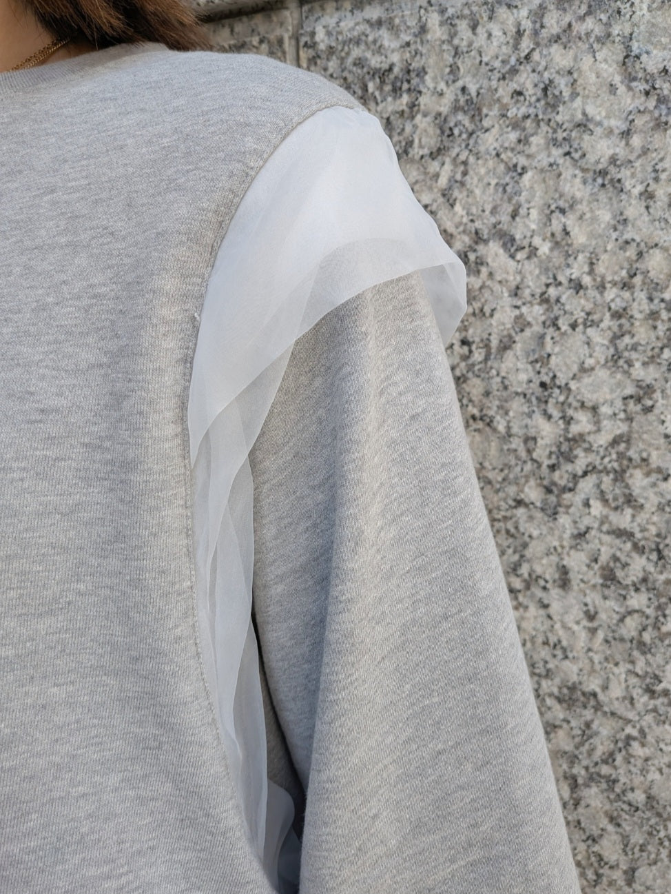 trois スリーブチュールフリル6分袖スウェット