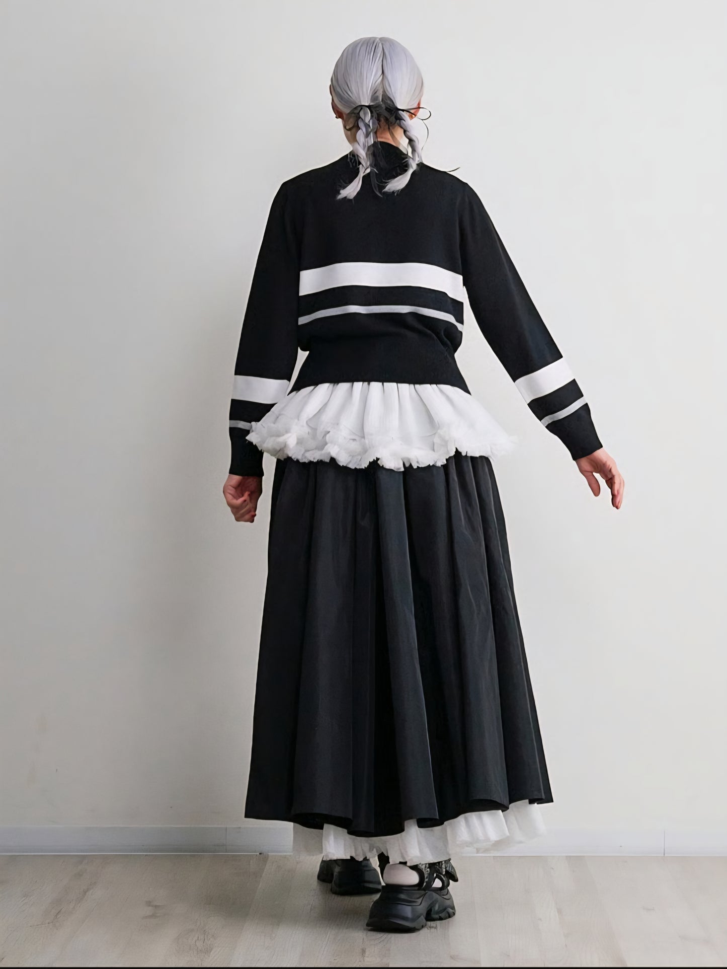 【予約販売】THOMAS MAGPIE　クルーネックラインカーディガン