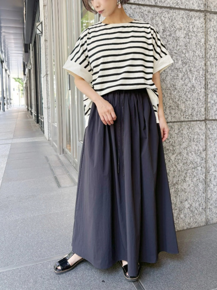trois　バックフレアボーダーカットソープルオーバー